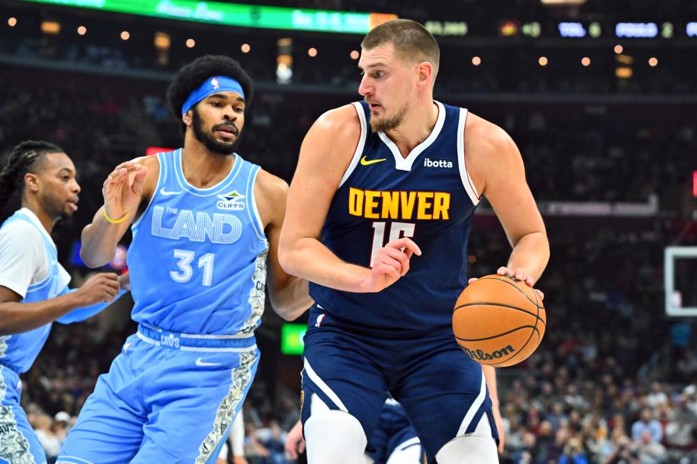 内部人士指 内部人士指