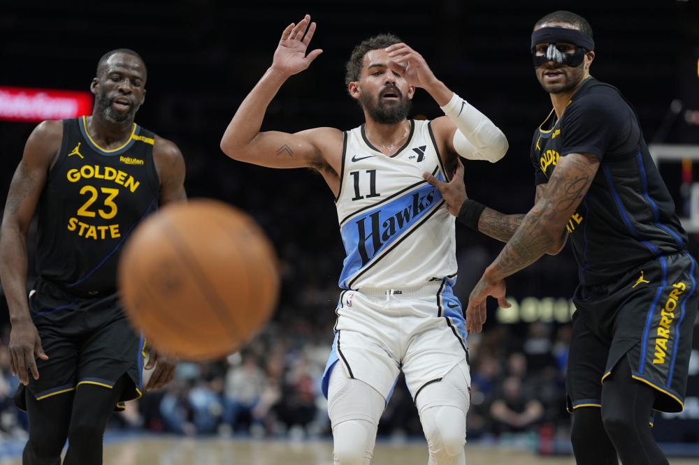 据场面优势 据场面优势