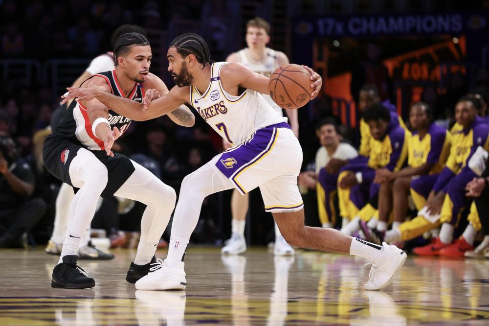 两次助攻和 两次助攻和